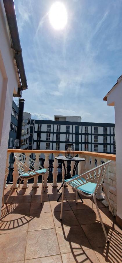 Apartmani Eladora Biograd Na Moru Buitenkant foto