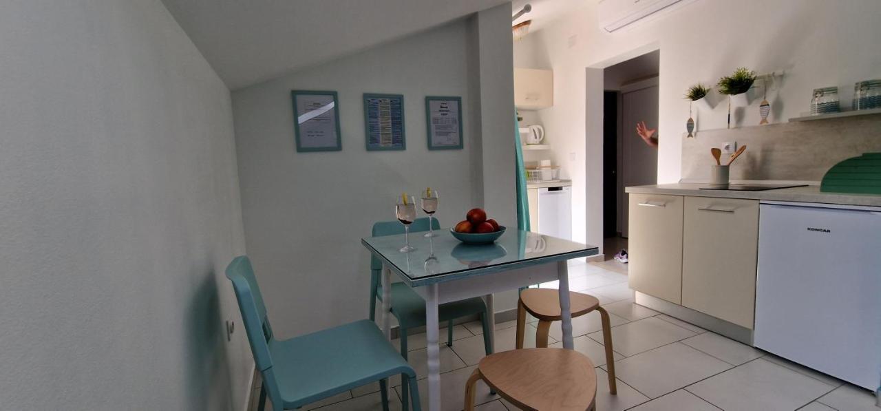 Apartmani Eladora Biograd Na Moru Buitenkant foto