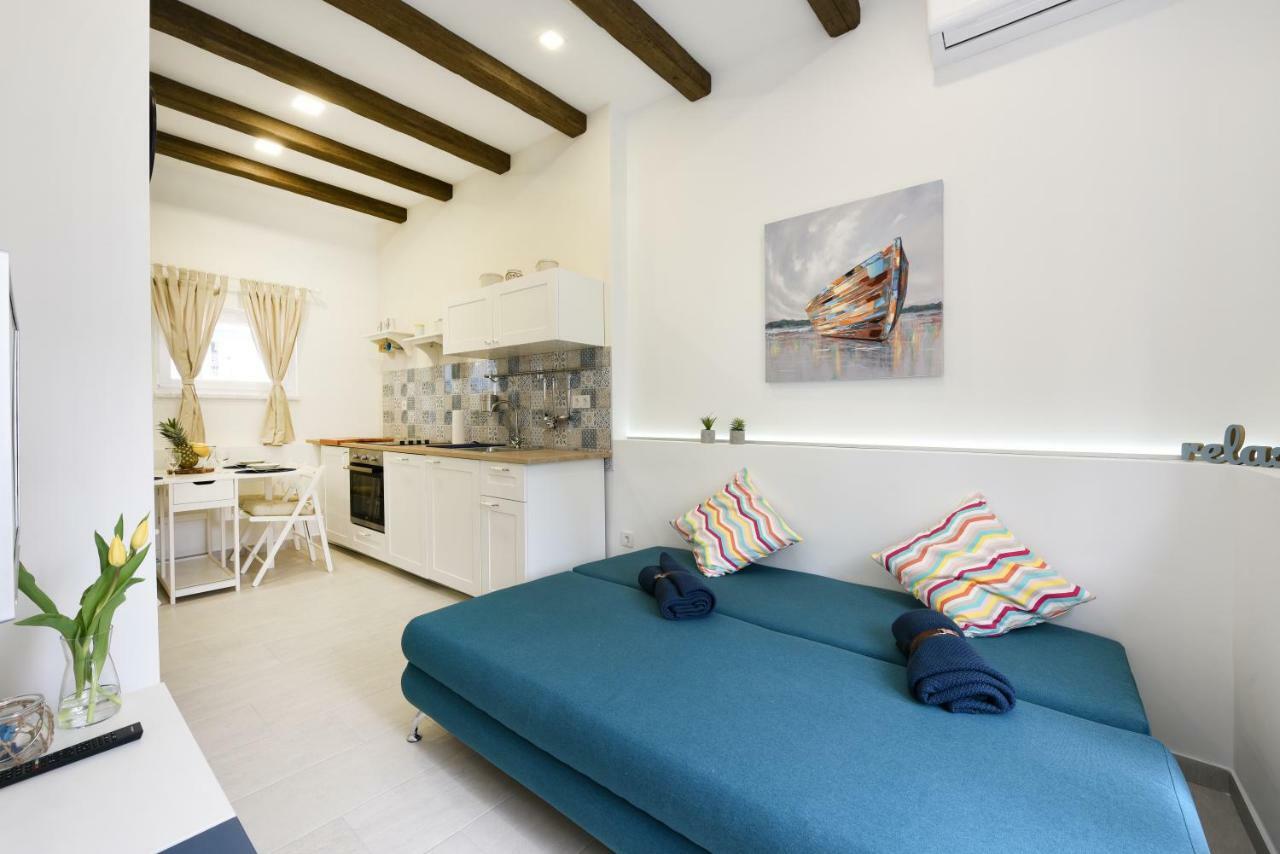 Apartmani Eladora Biograd Na Moru Buitenkant foto