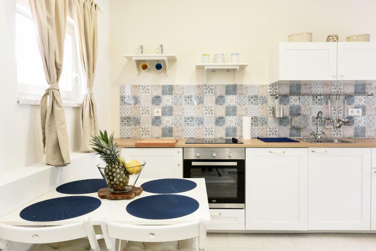 Apartmani Eladora Biograd Na Moru Buitenkant foto